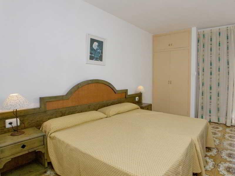 Apartamentos Bon Lloc Santa Eulària des Riu Kültér fotó