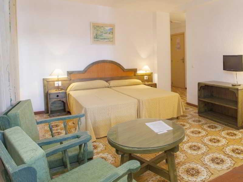 Apartamentos Bon Lloc Santa Eulària des Riu Kültér fotó