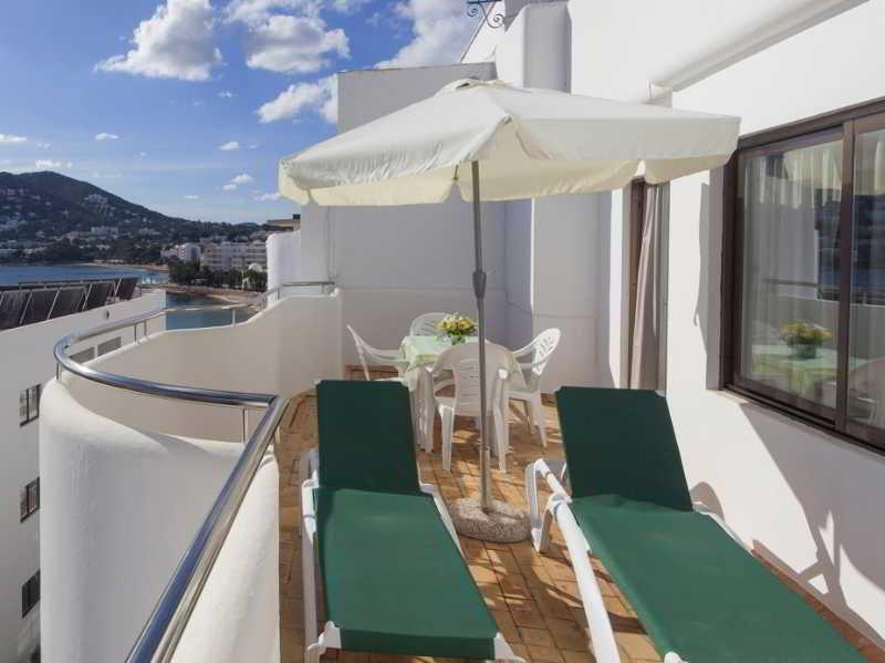 Apartamentos Bon Lloc Santa Eulària des Riu Kültér fotó