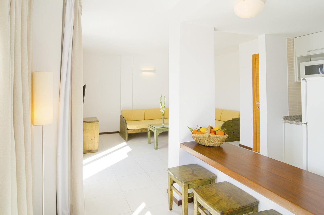 Apartamentos Bon Lloc Santa Eulària des Riu Kültér fotó