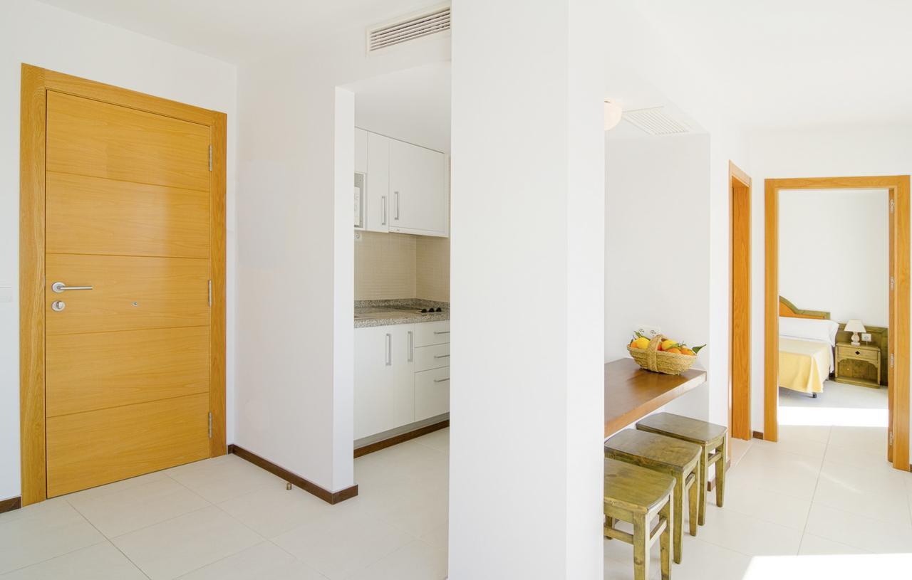 Apartamentos Bon Lloc Santa Eulària des Riu Kültér fotó