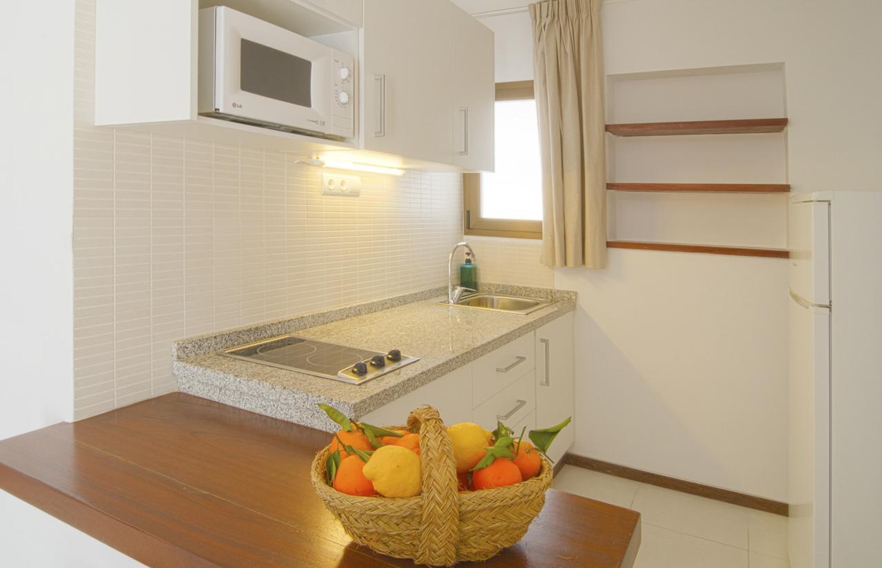 Apartamentos Bon Lloc Santa Eulària des Riu Kültér fotó