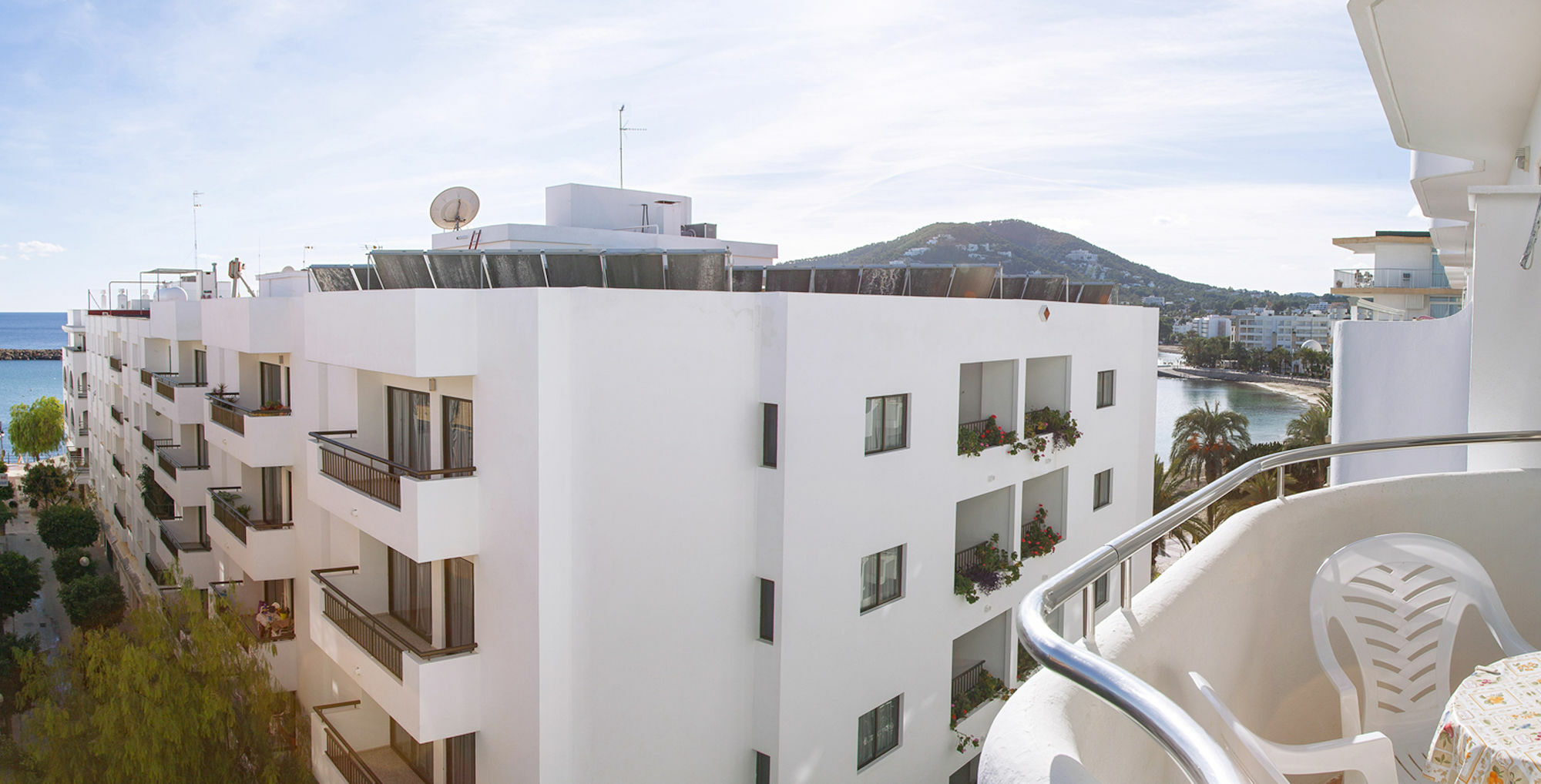 Apartamentos Bon Lloc Santa Eulària des Riu Kültér fotó