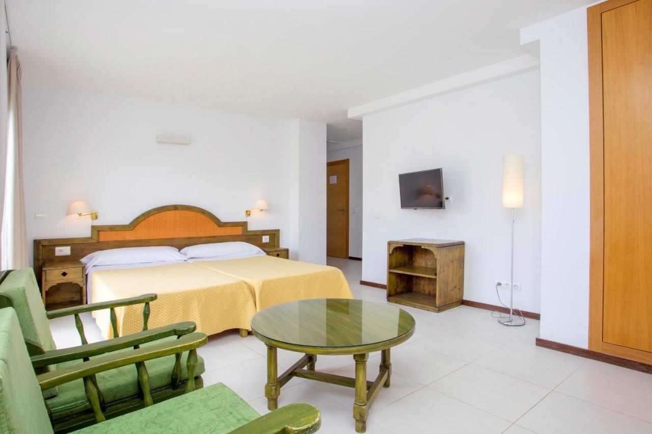 Apartamentos Bon Lloc Santa Eulària des Riu Kültér fotó