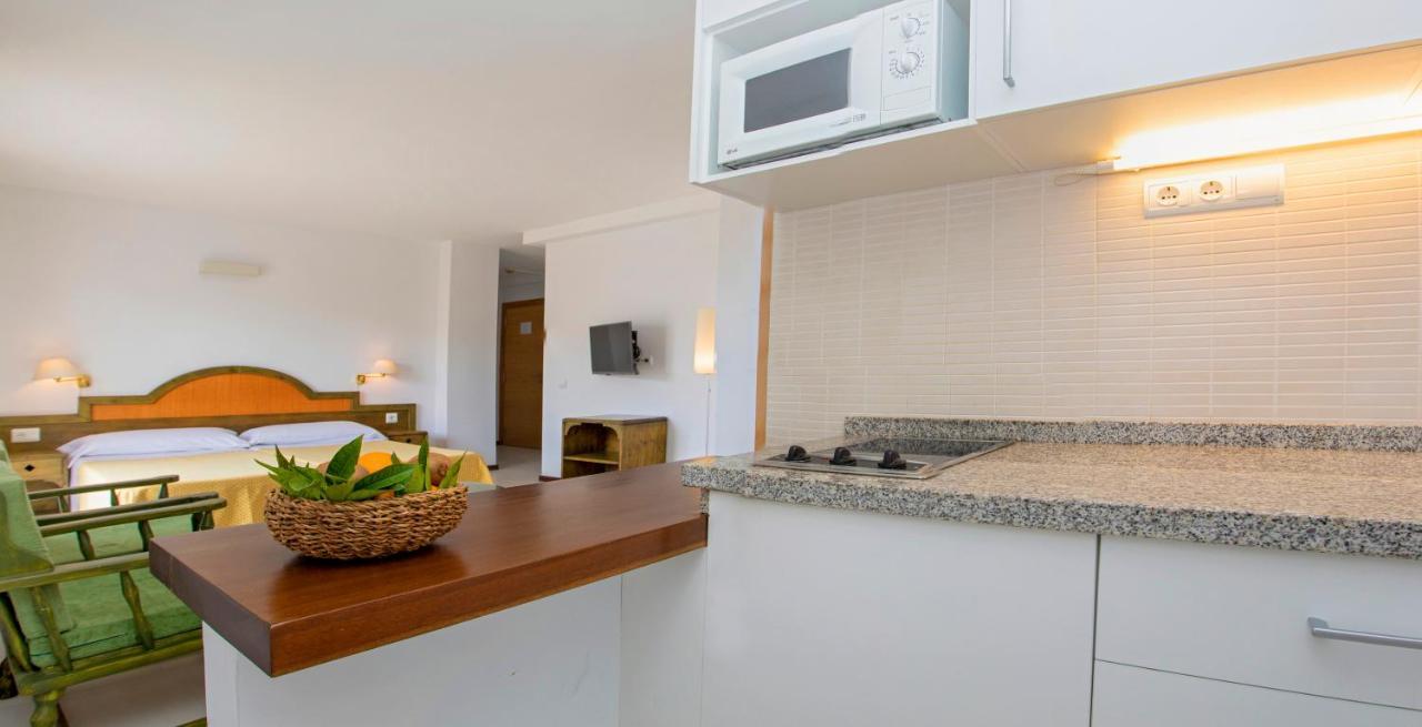 Apartamentos Bon Lloc Santa Eulària des Riu Kültér fotó